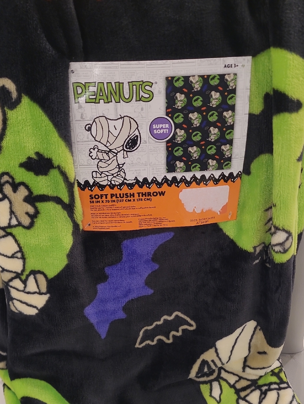 Peanuts Plush Throw Blanket in Black, Green & Purple - Mummy Snoopy Design